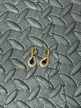 Victorian-style pear-shaped earrings garnet gemstone and seed pearls